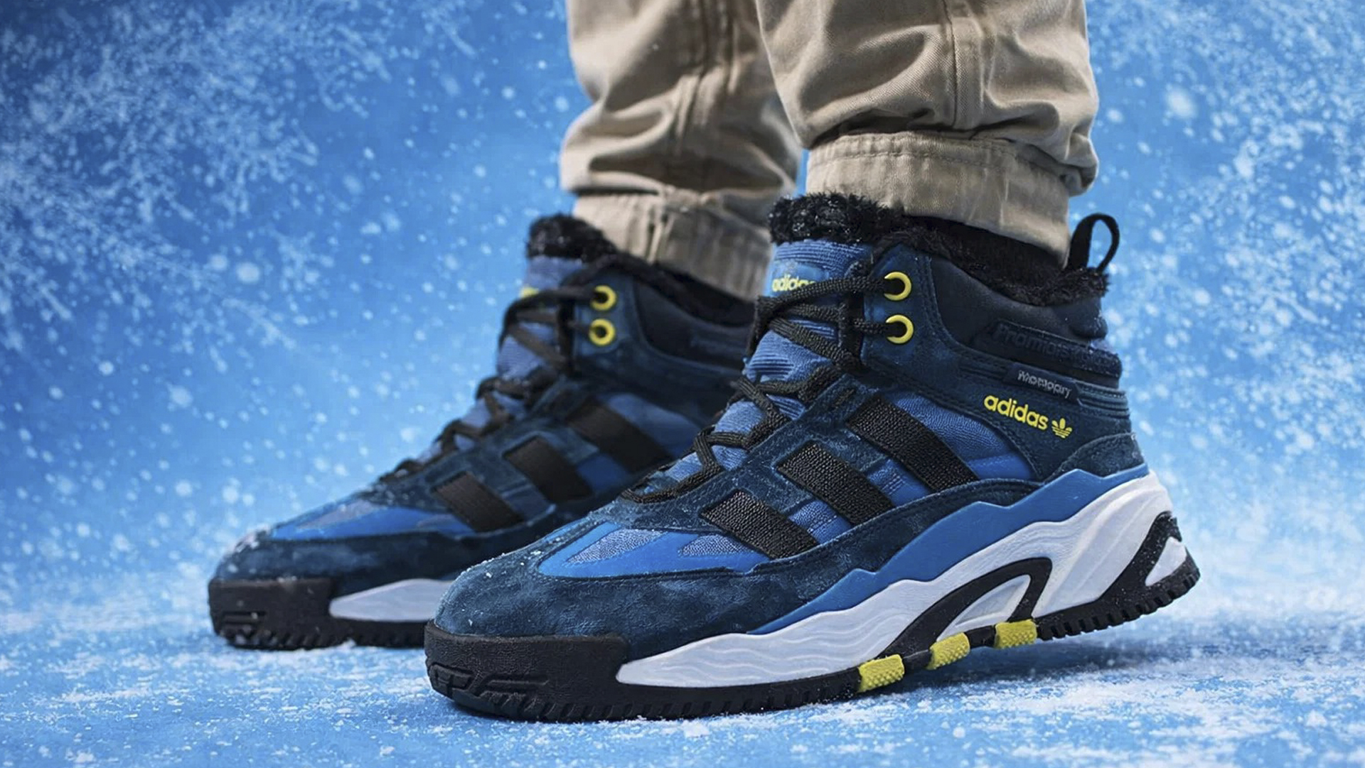 Синие зимние кроссовки Adidas Niteball с мехом